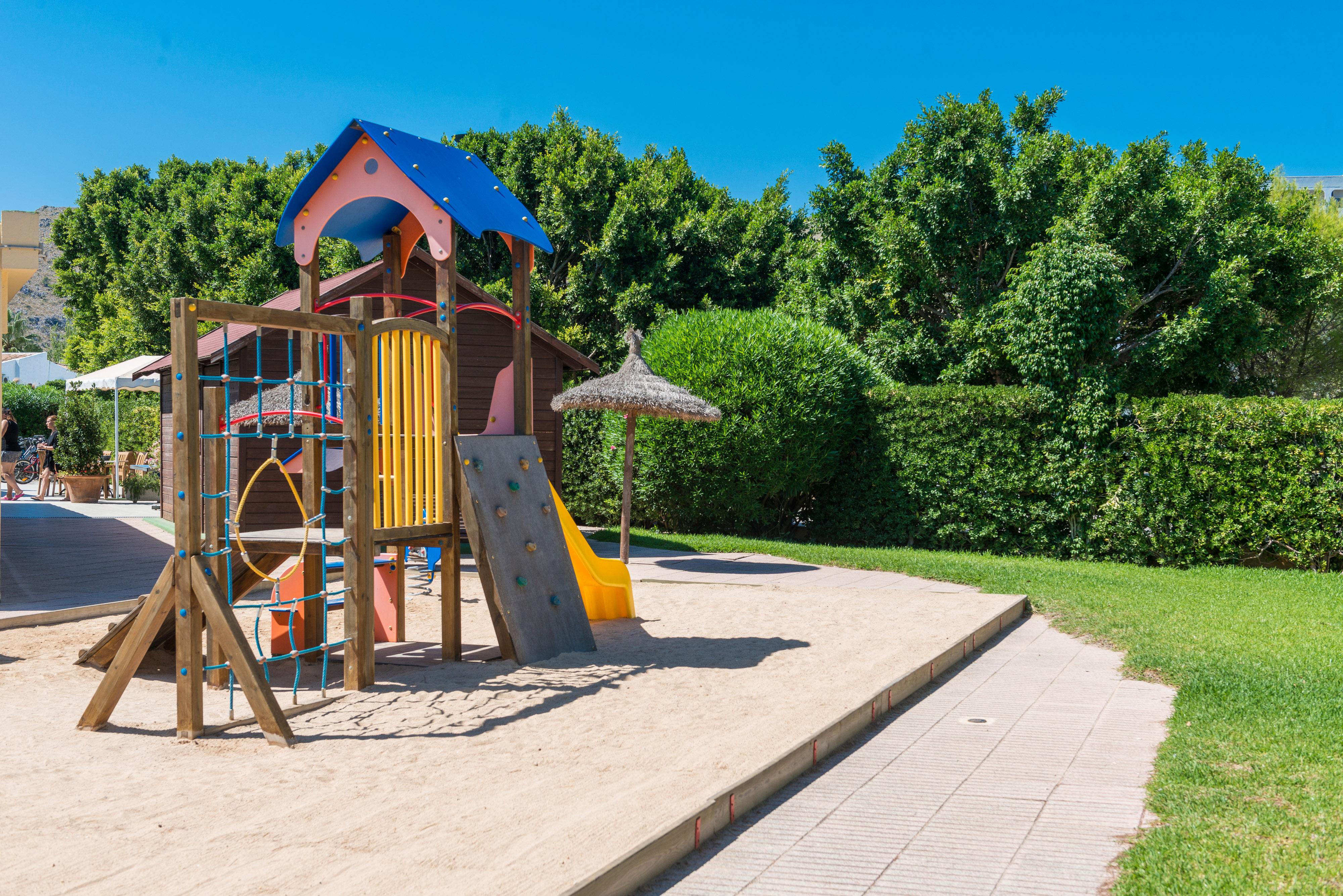פורט ד'אלקודיה Alcudia Beach Apartments מראה חיצוני תמונה