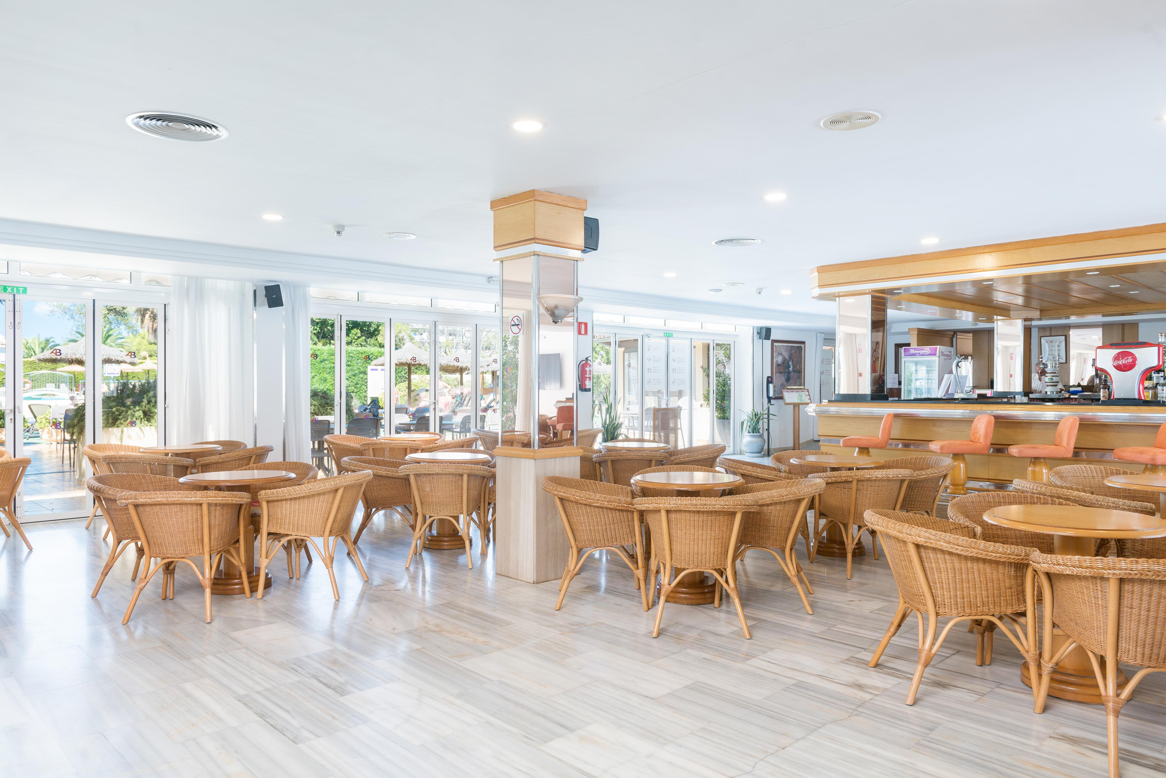 פורט ד'אלקודיה Alcudia Beach Apartments מראה חיצוני תמונה