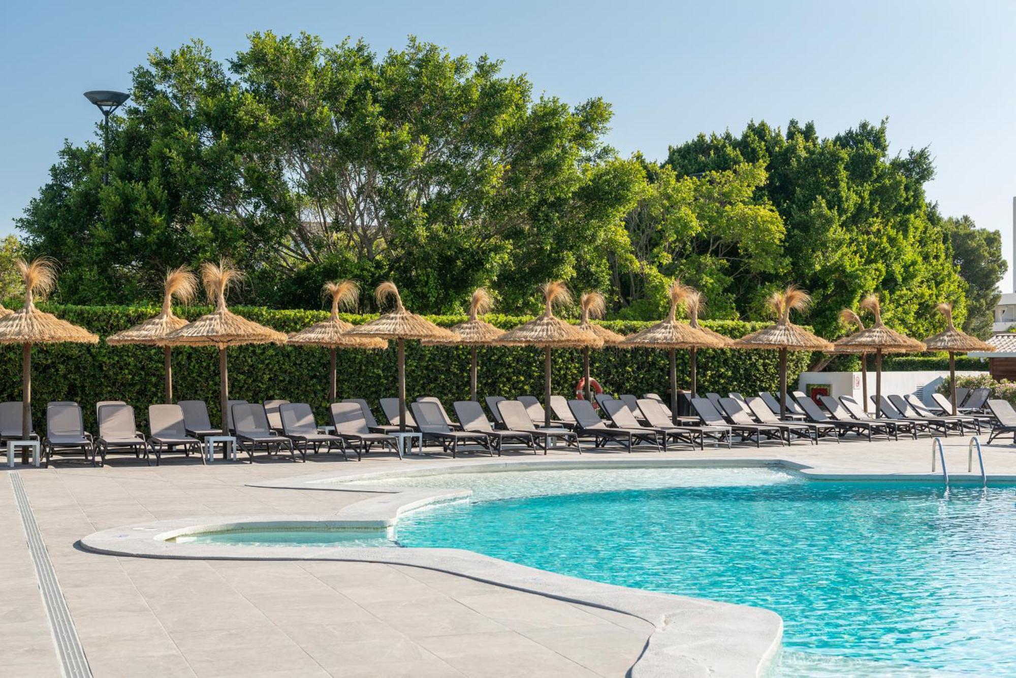 פורט ד'אלקודיה Alcudia Beach Apartments מראה חיצוני תמונה
